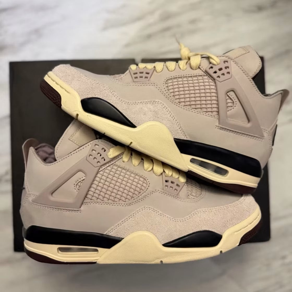 Used - Air Jordan 4 Retro OG SP A Ma Maniére While You Were Sleeping (Women's) - US W 10.5 - detail 2