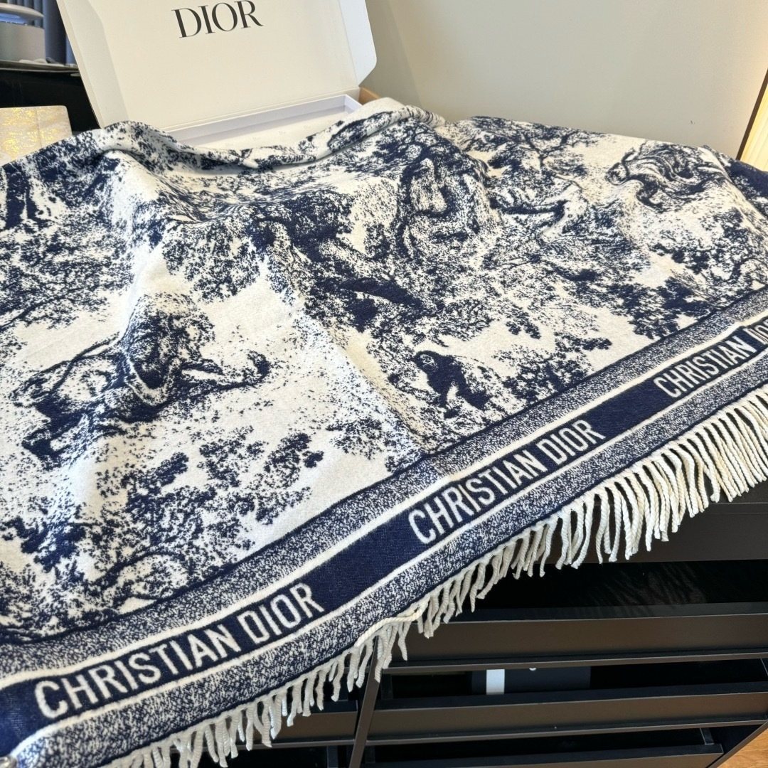 Dior Animal Jacquard Fringed Scarf — side